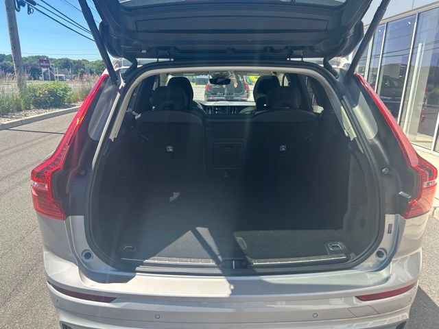 Certified 2025 Volvo XC60 B5 Plus AWD/4WD image 11