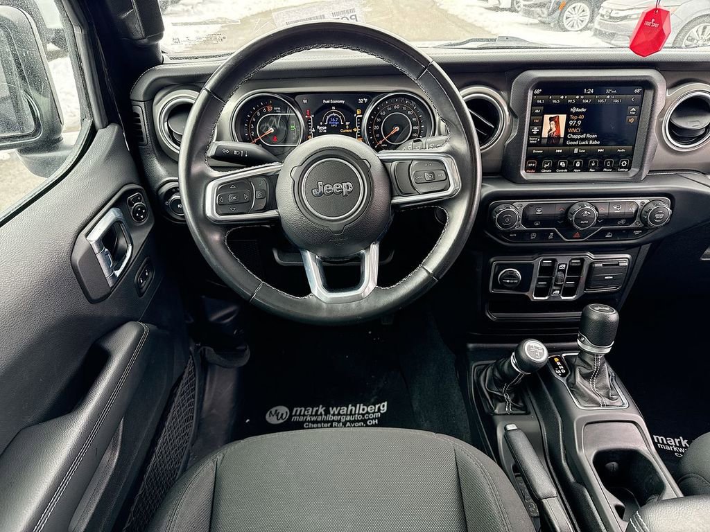 Used 2022 Jeep Wrangler Unlimited Sahara image 14