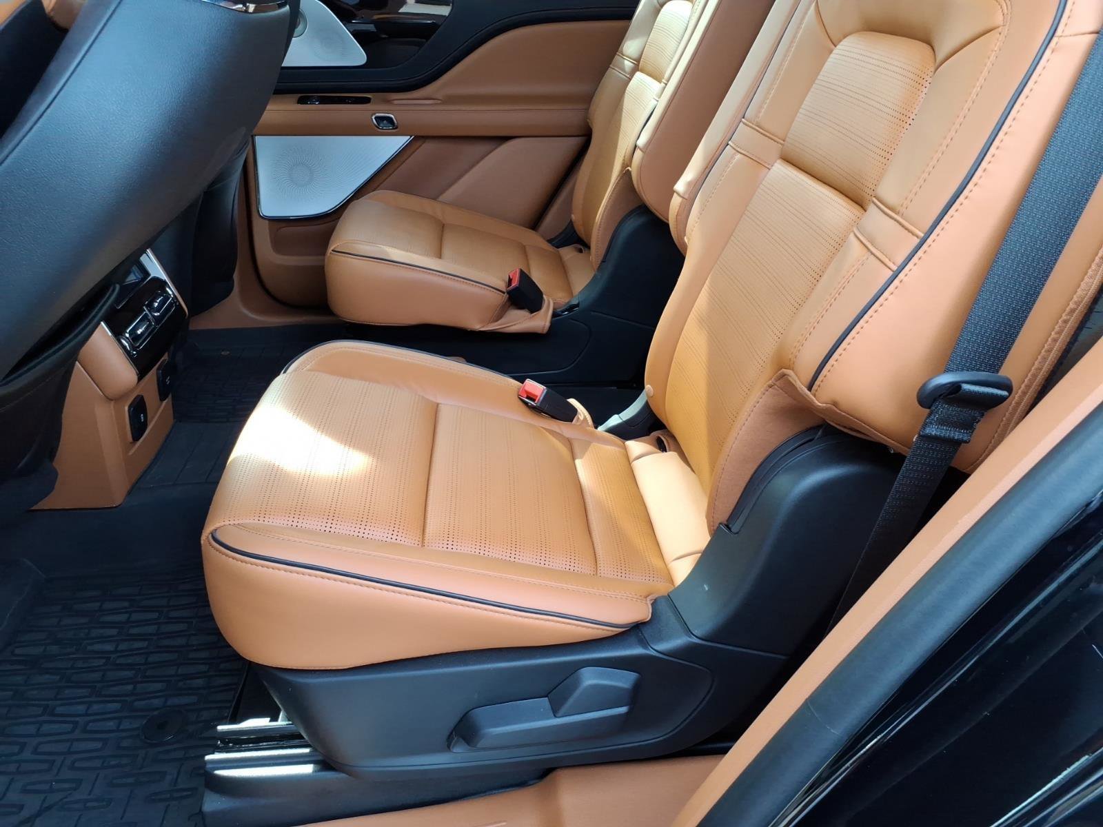 Used 2024 Lincoln Aviator Black Label w/ Jet Package AWD/4WD image 9