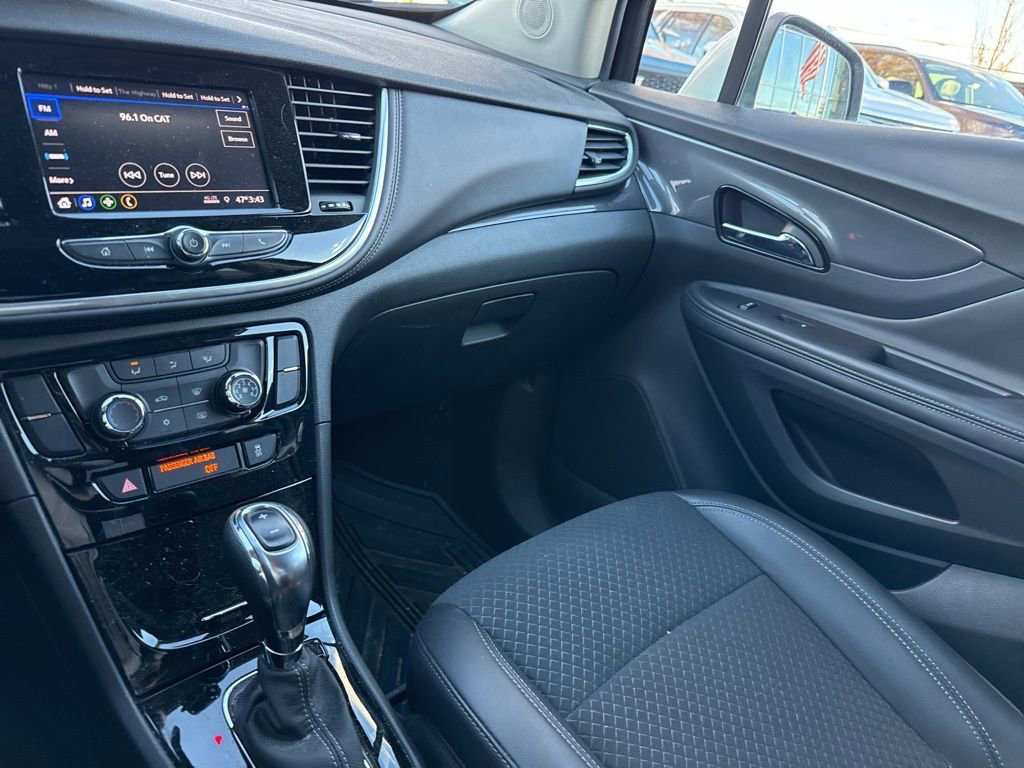 Used 2022 Buick Encore Preferred w/ Safety Package image 36