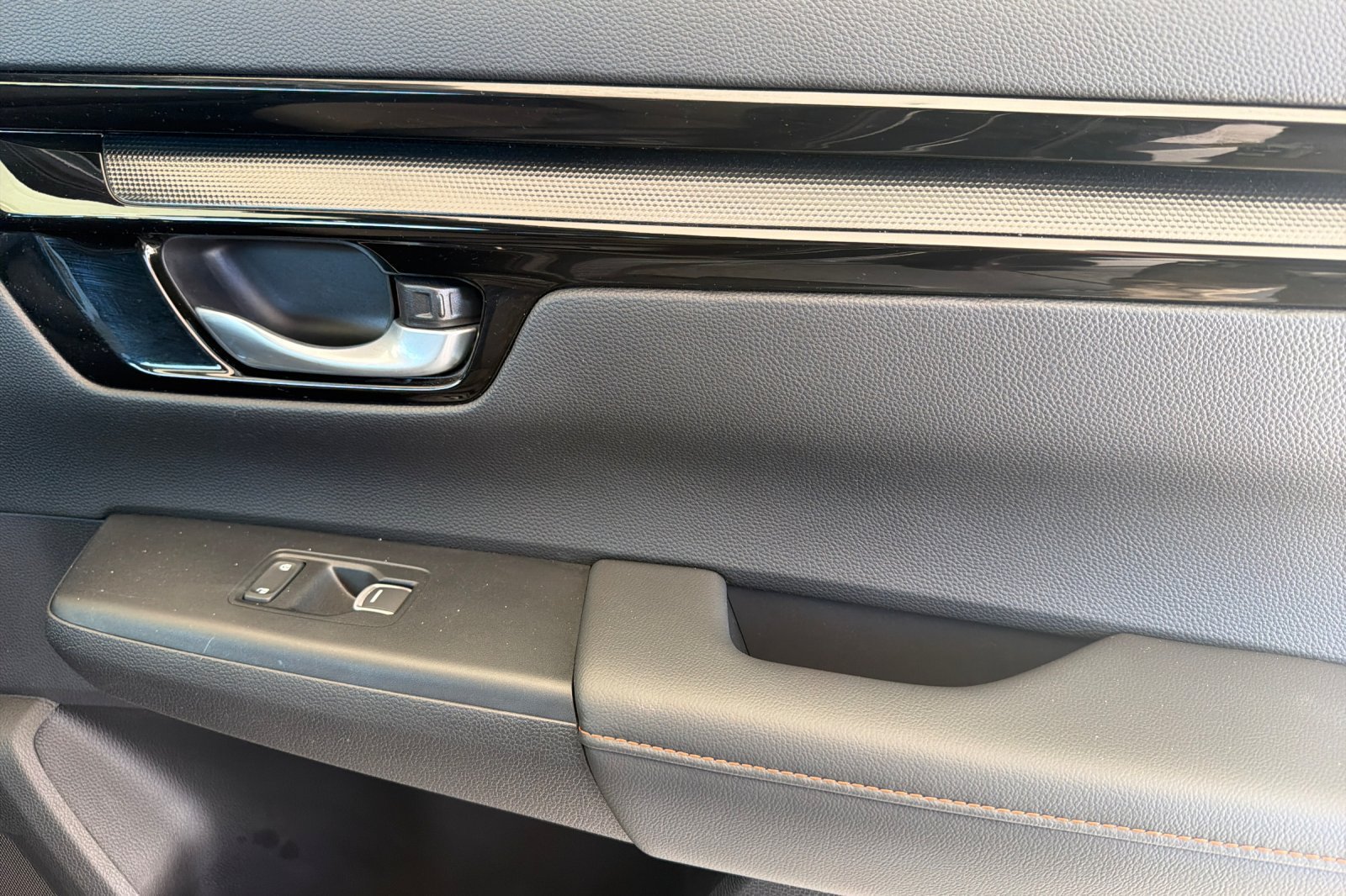 Used 2023 Honda CR-V Sport Touring image 18