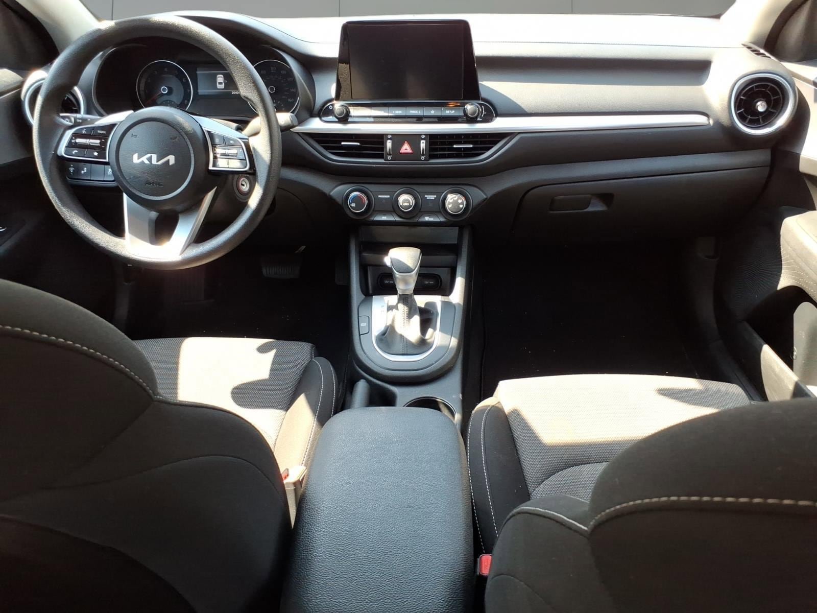 Used 2023 Kia Forte LXS w/ LXS Technology Package FWD image 8