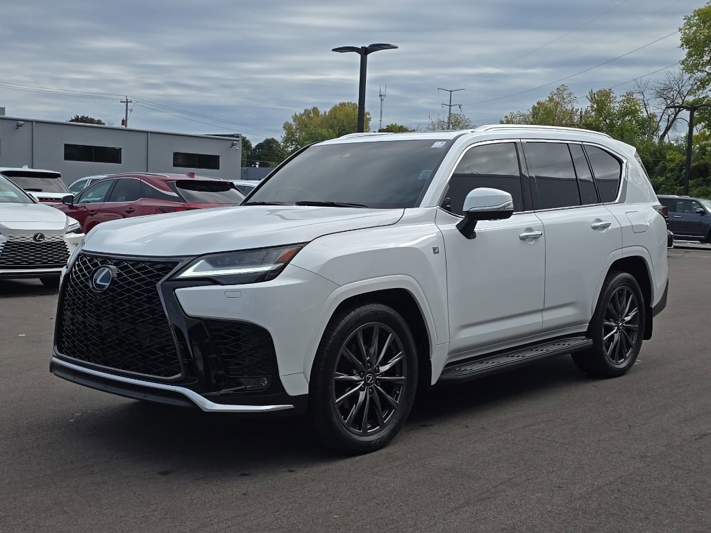 Used 2024 Lexus LX 600 F Sport image 3