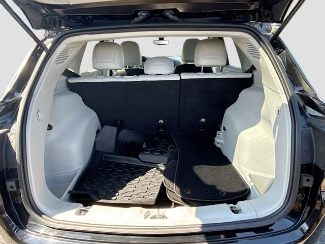 Used 2020 Jeep Compass Limited image 27