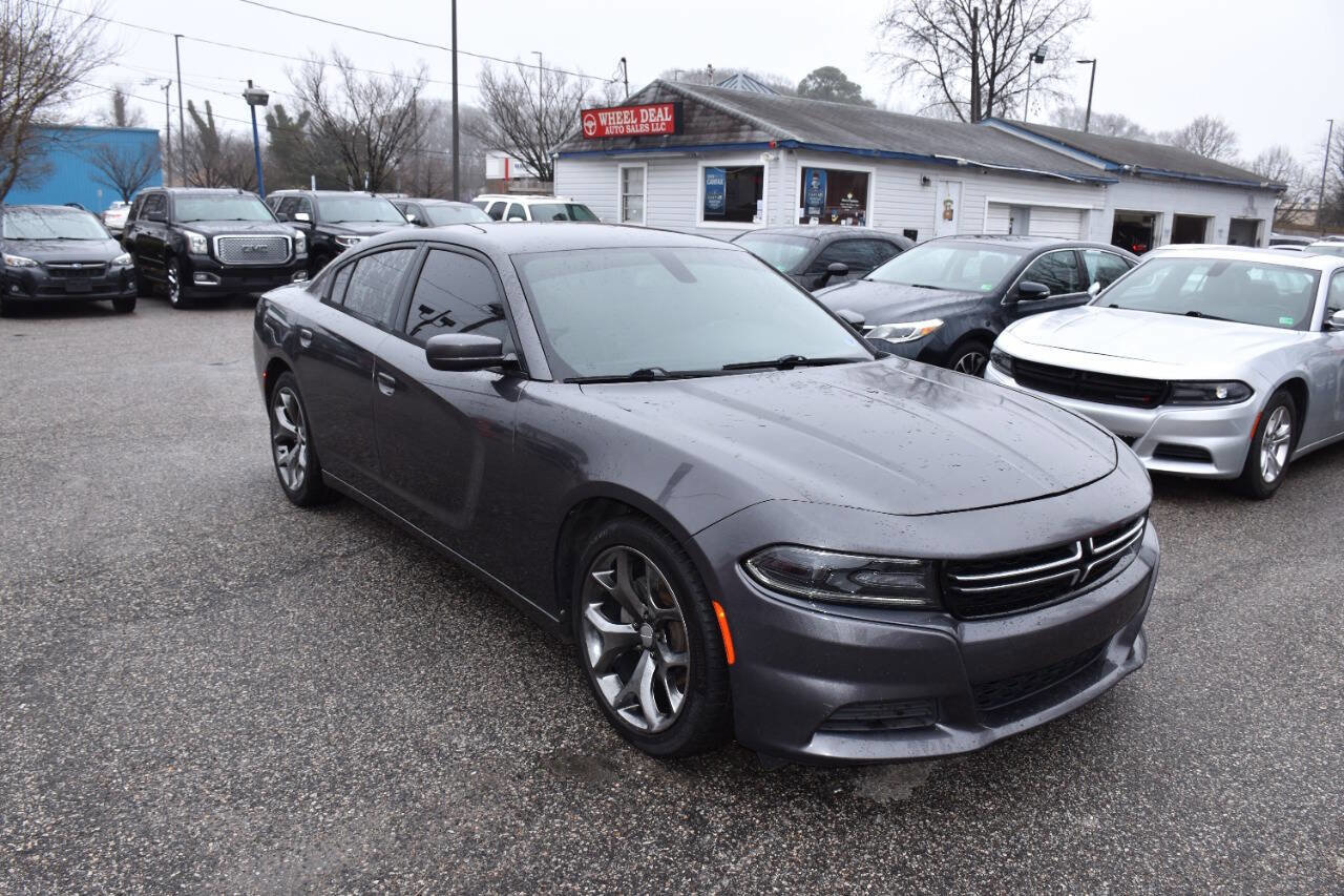 Used 2015 Dodge Charger SE image 4