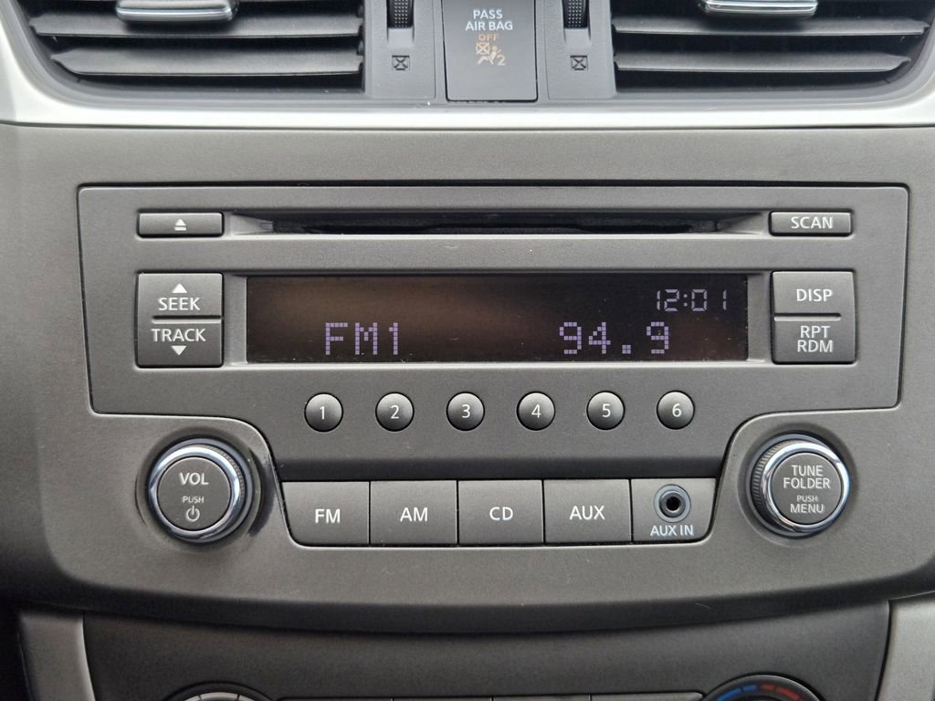 Used 2014 Nissan Sentra SV FWD image 19