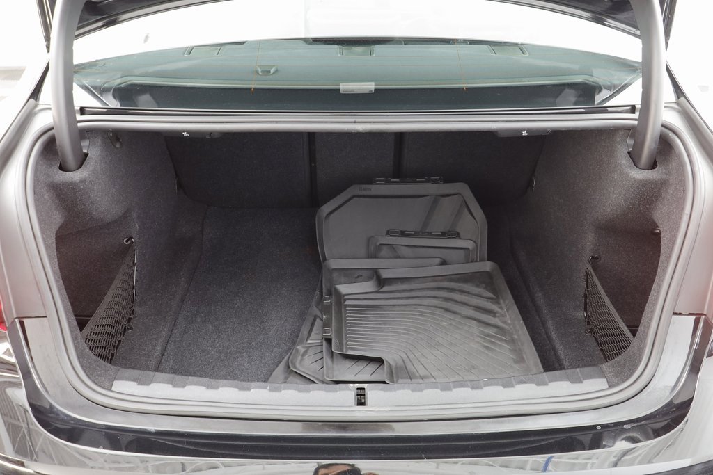 Used 2020 BMW 330i xDrive Sedan image 18