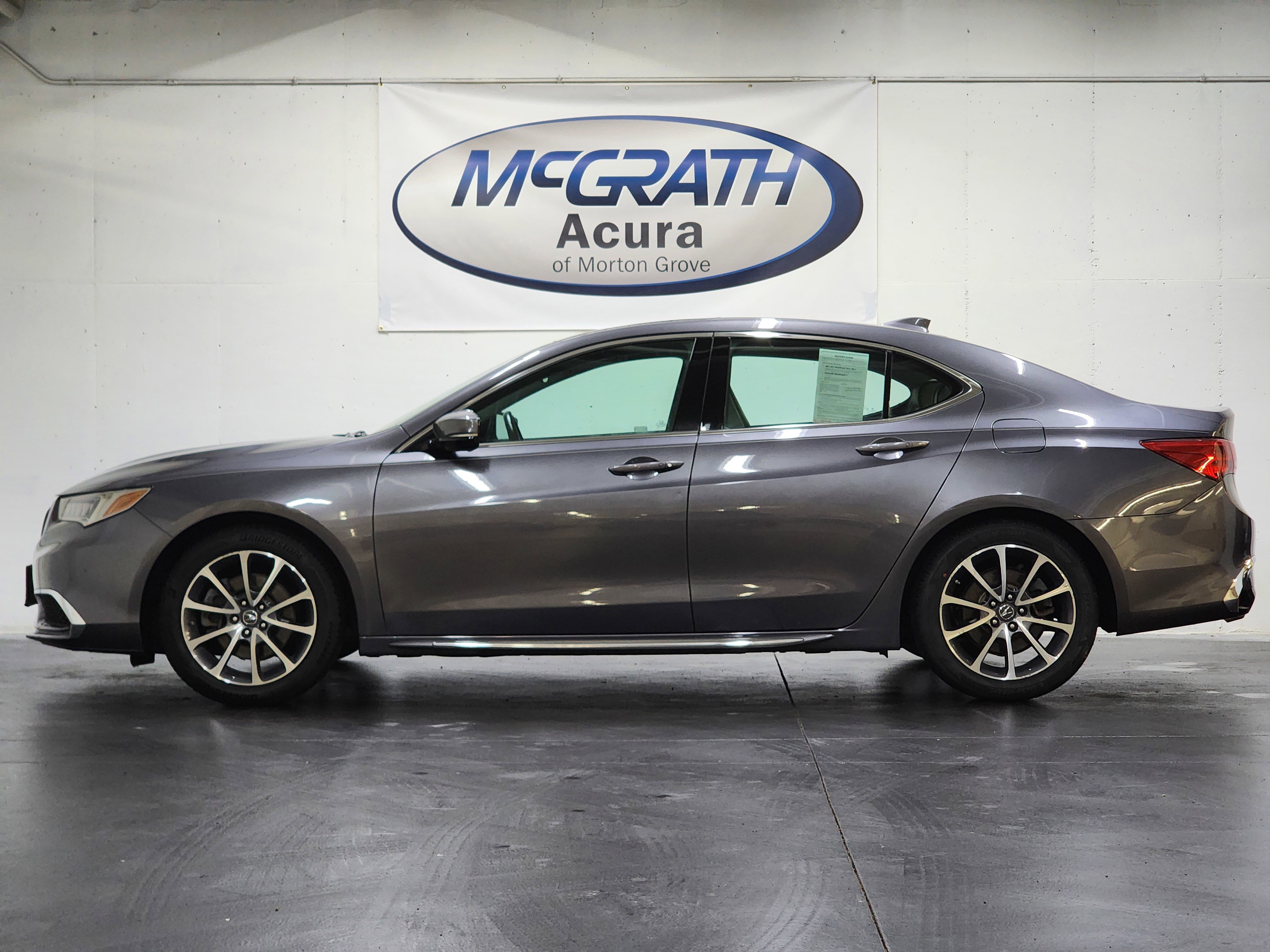 Certified 2018 Acura TLX V6 w/ Technology Package image 9