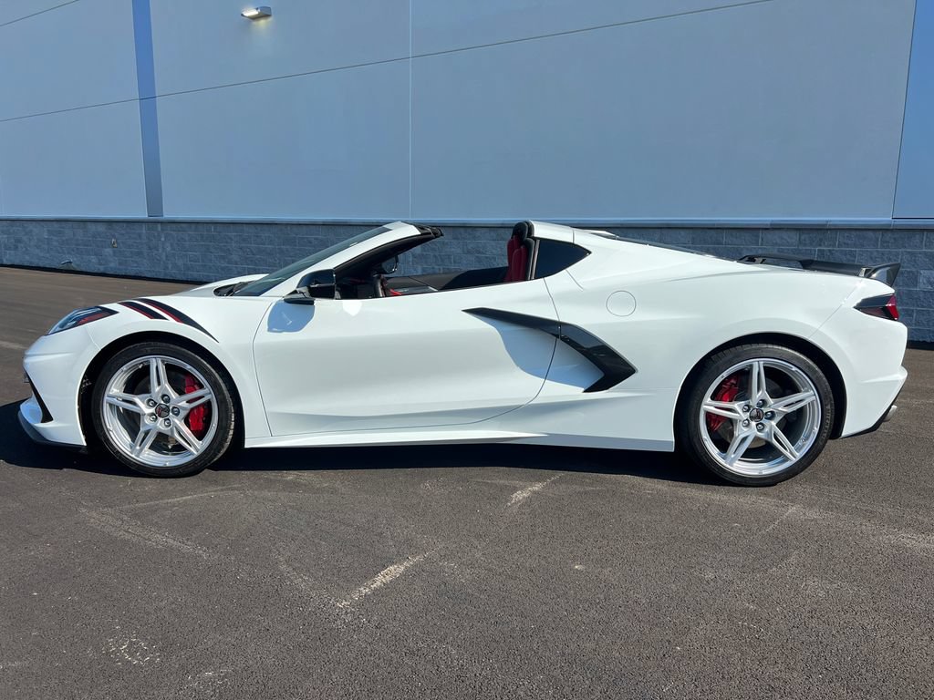 Used 2023 Chevrolet Corvette Stingray Preferred Cpe w/ Z51 Performance Package RWD image 4