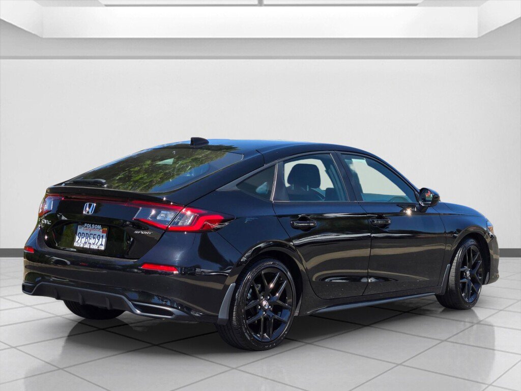 Certified 2024 Honda Civic Sport image 5
