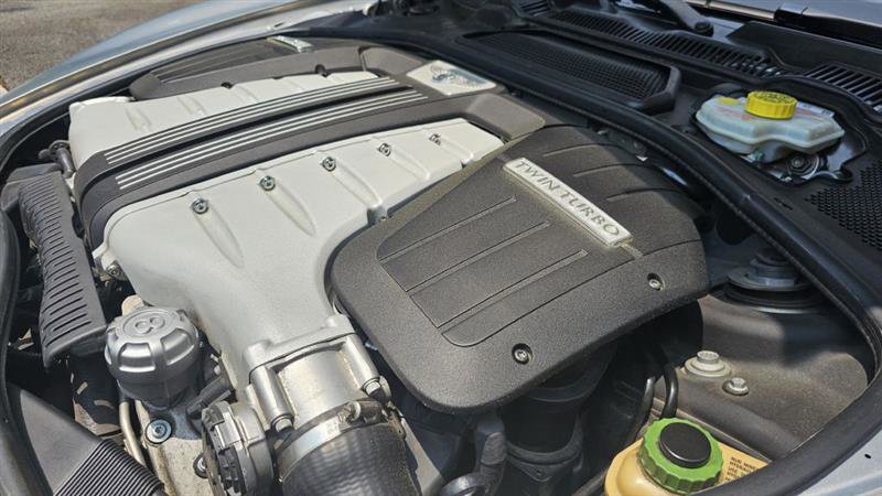 Used 2015 Bentley Continental GT image 24