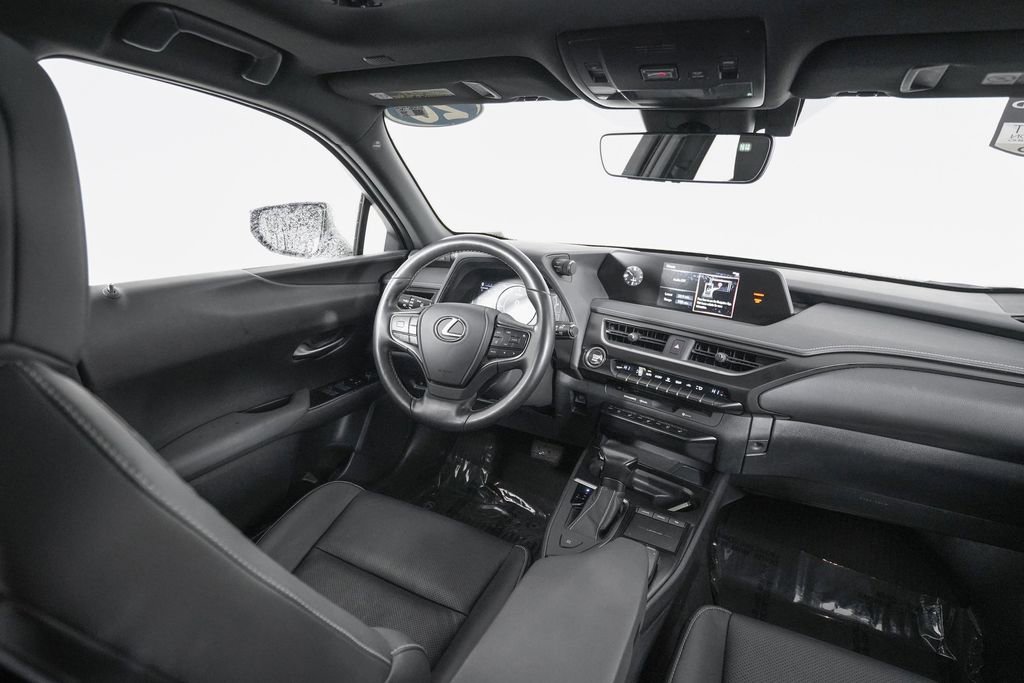 Certified 2020 Lexus UX 200 w/ Premium Package image 16