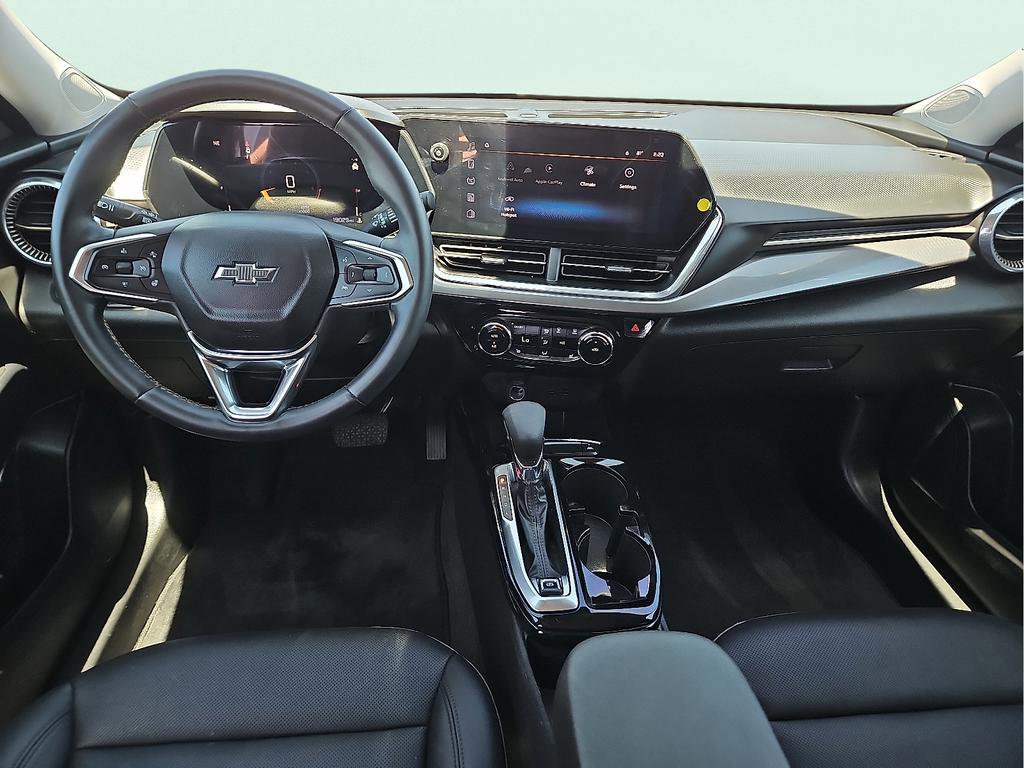 Used 2024 Chevrolet Trax ACTIV w/ Driver Confidence Package FWD image 11