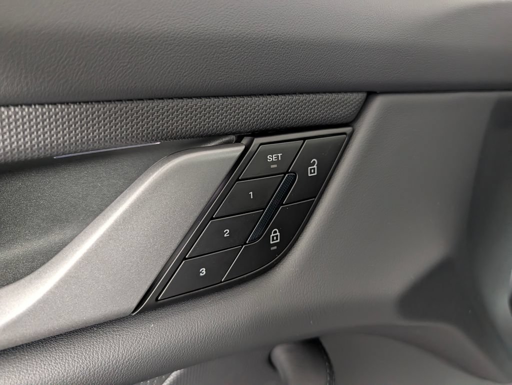 New 2026 Porsche Taycan AWD/4WD image 26