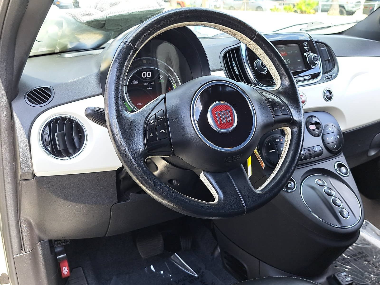 Used 2018 FIAT 500 e w/ Esport Package FWD image 15