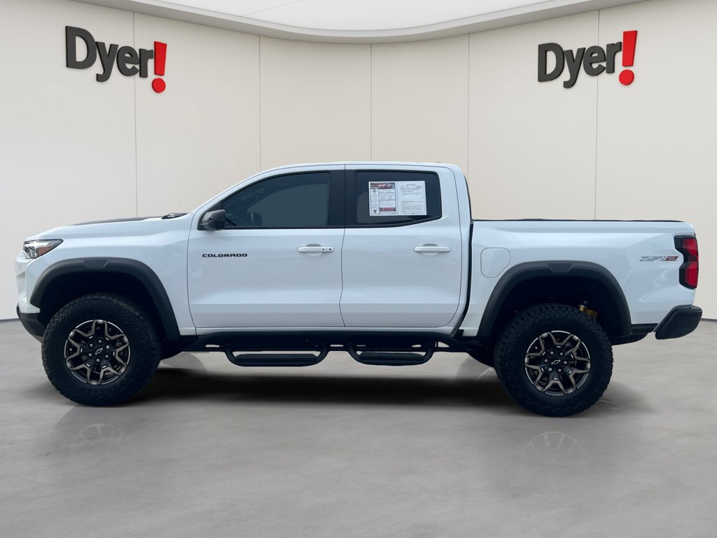 Used 2024 Chevrolet Colorado ZR2 w/ Technology Package AWD/4WD image 2