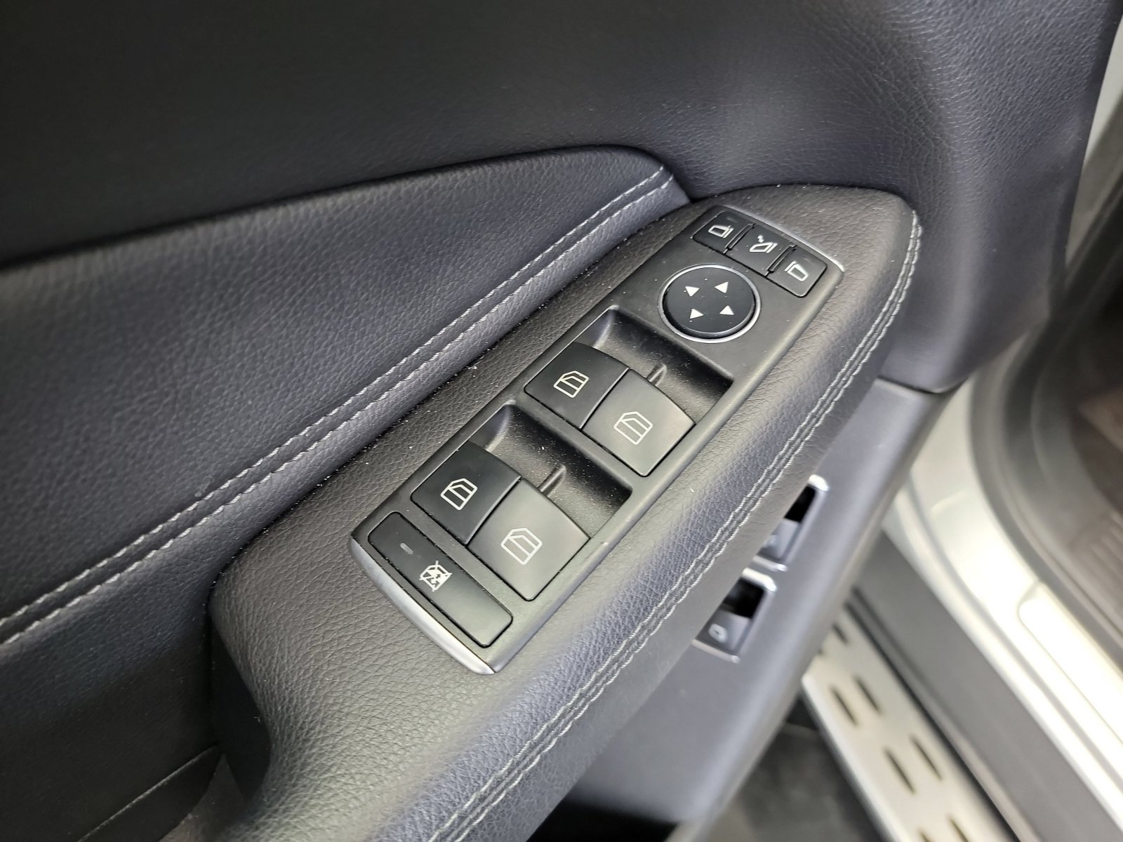 Used 2019 Mercedes-Benz GLS 450 4MATIC image 14