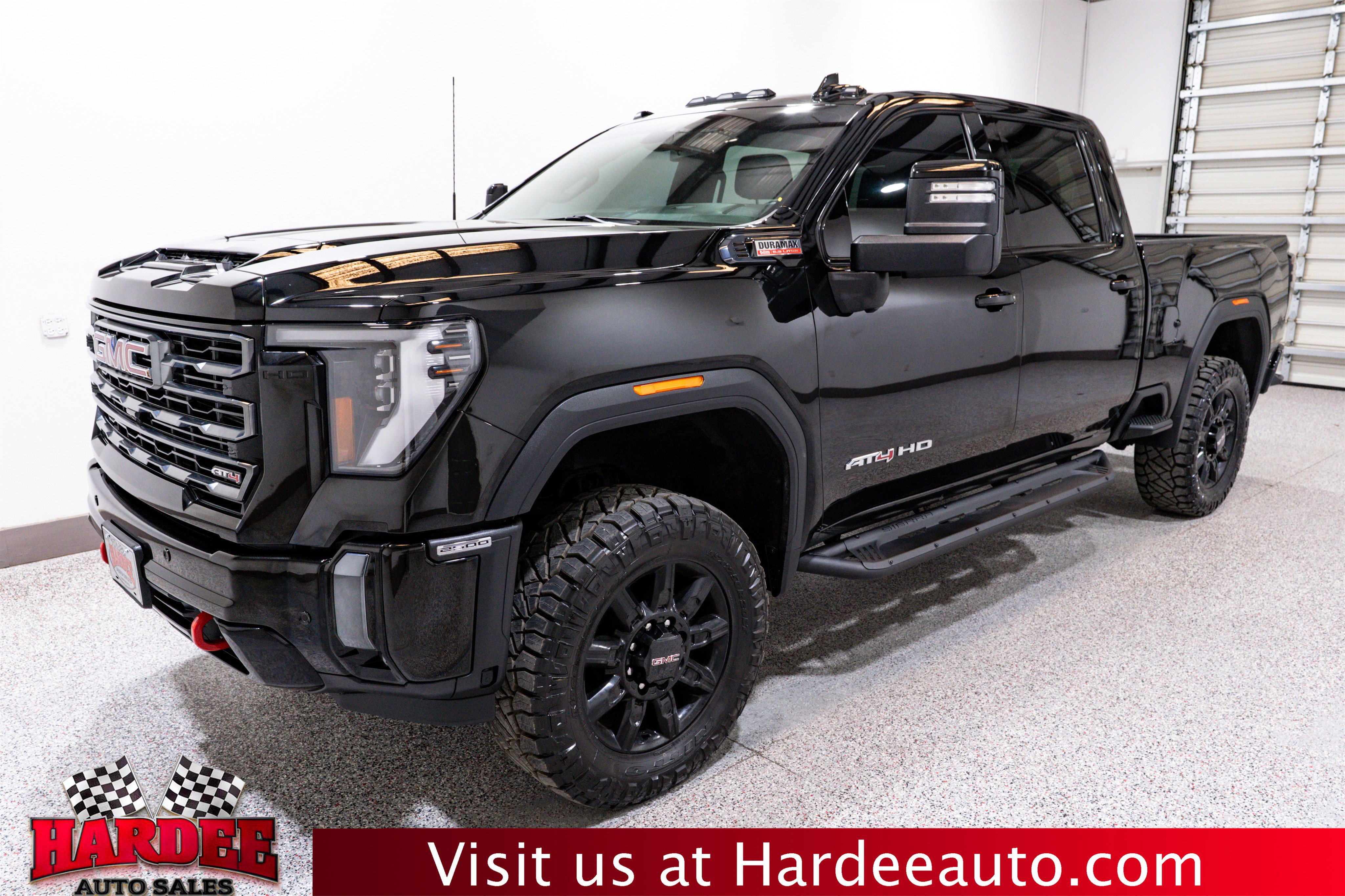 Used 2024 GMC Sierra 2500 AT4 w/ AT4 Preferred Package image 2