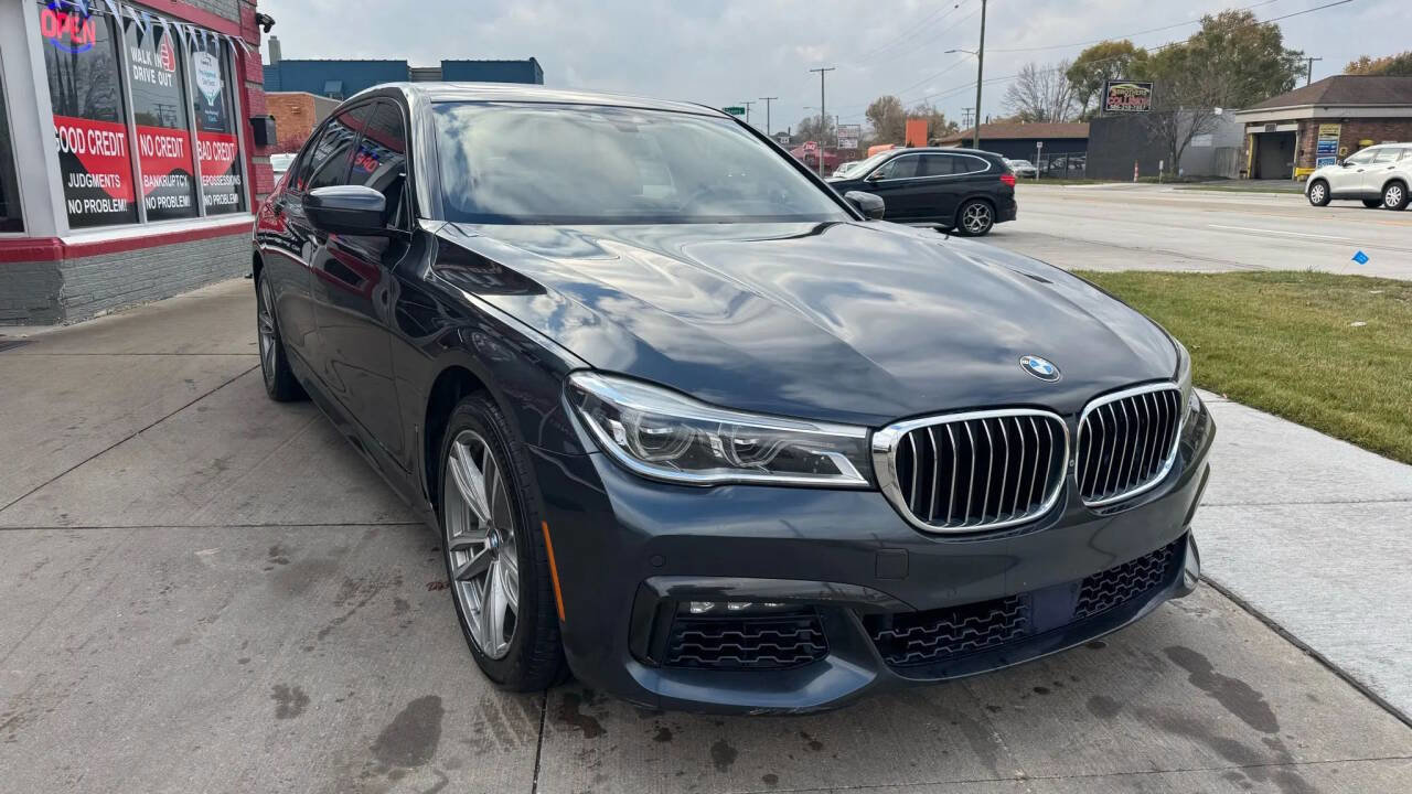 Used 2016 BMW 750i xDrive image 4