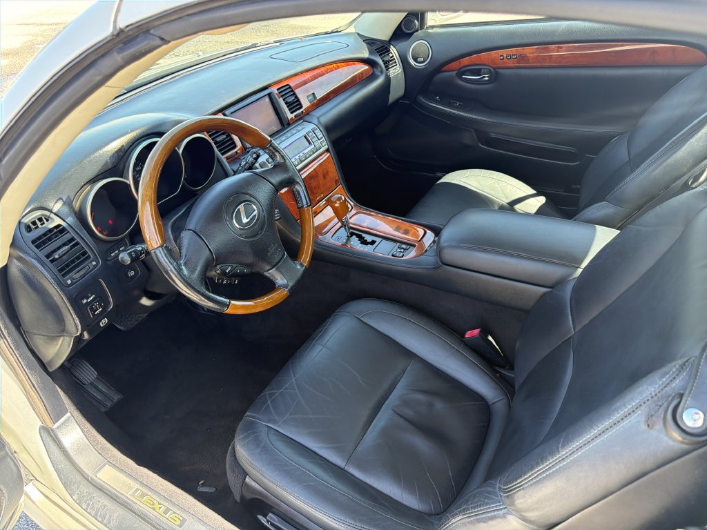 Used 2003 Lexus SC 430 Convertible RWD image 12
