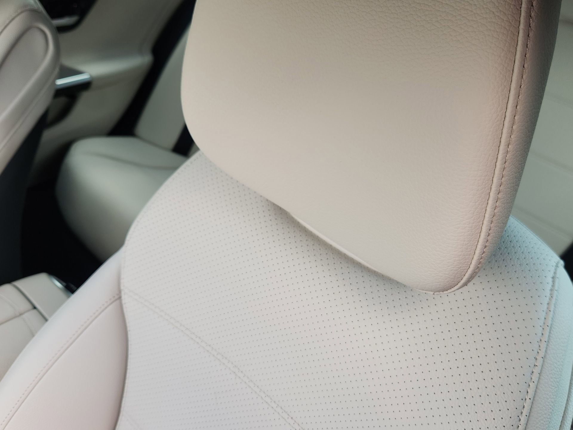 Certified 2026 Mercedes-Benz C 300 Sedan image 24