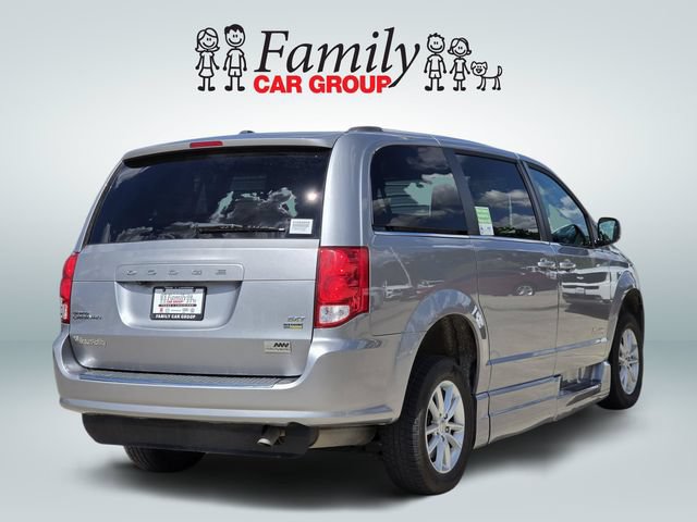 Used 2019 Dodge Grand Caravan SXT FWD image 4