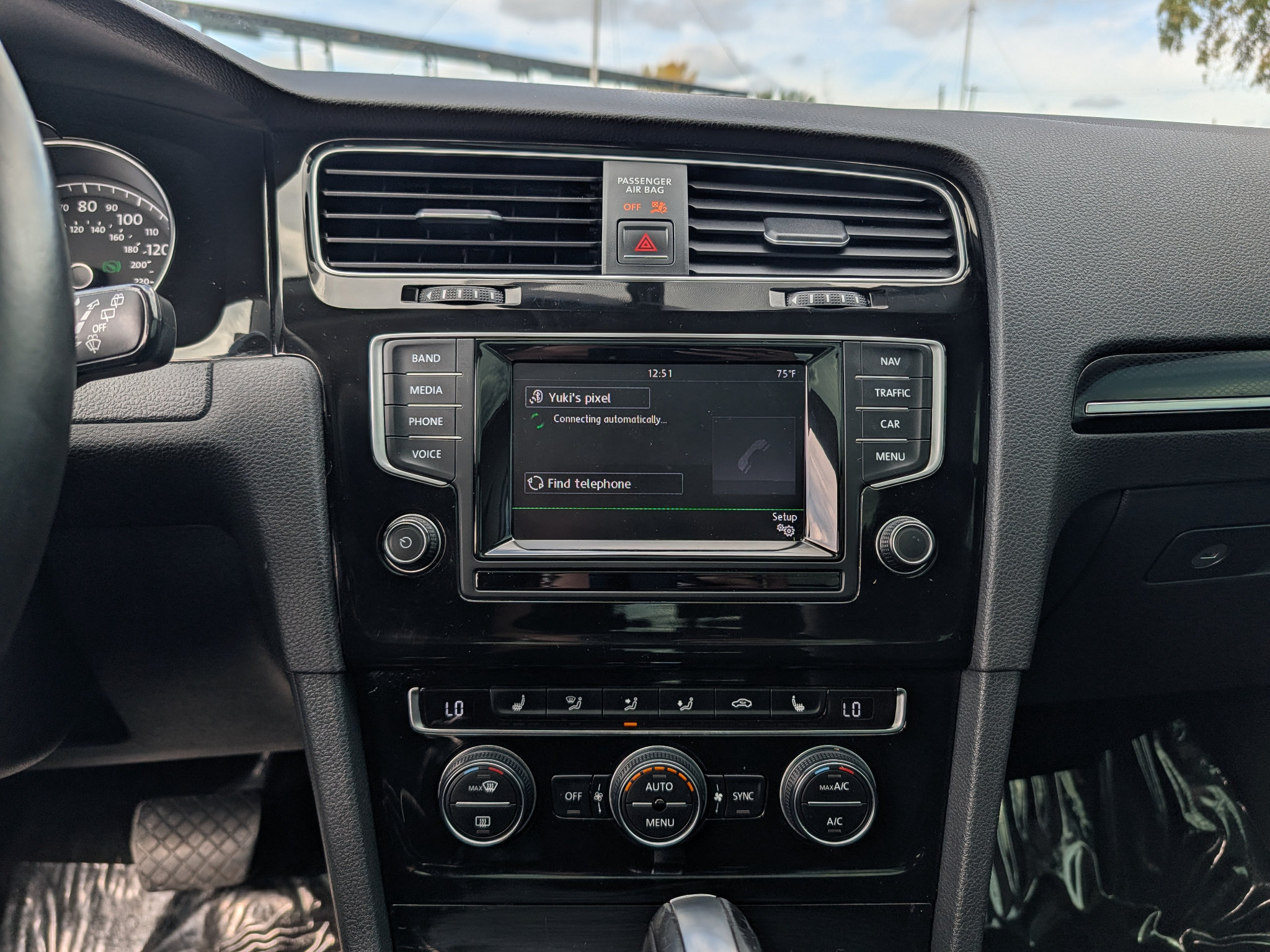 Used 2015 Volkswagen Golf SEL FWD image 28