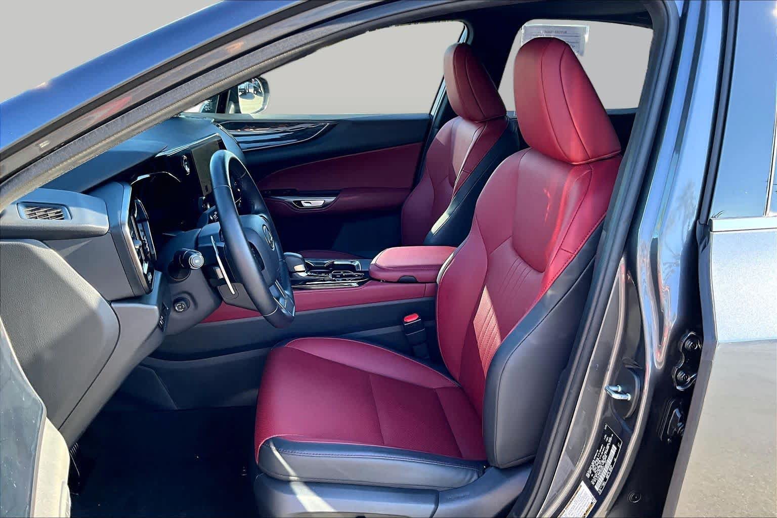 Certified 2026 Lexus NX 350h AWD w/ Accessory Package (2T) image 7