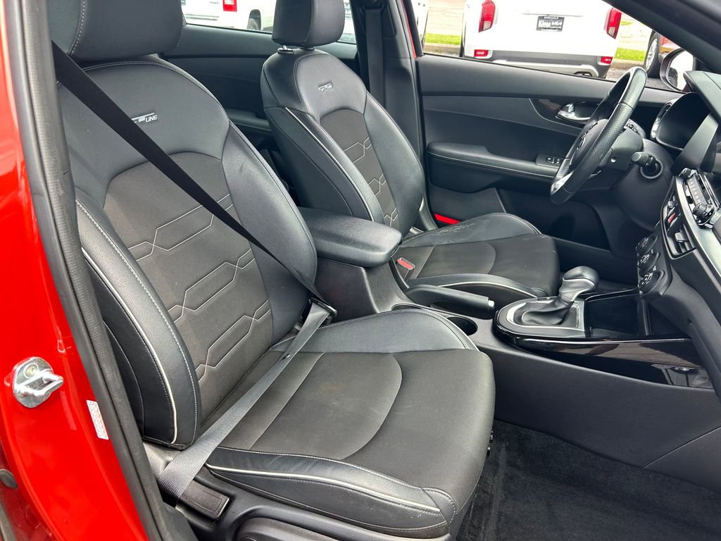Used 2021 Kia Forte GT-Line image 24