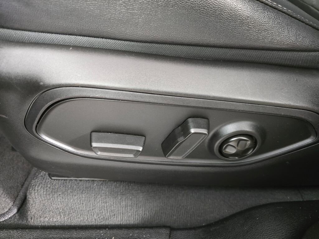 Used 2024 Jeep Grand Cherokee Altitude image 21