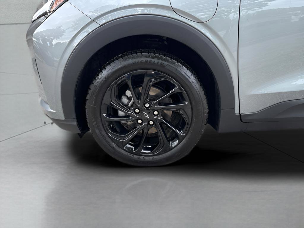 New 2027 Chevrolet Bolt RS w/ Technology Package FWD image 5