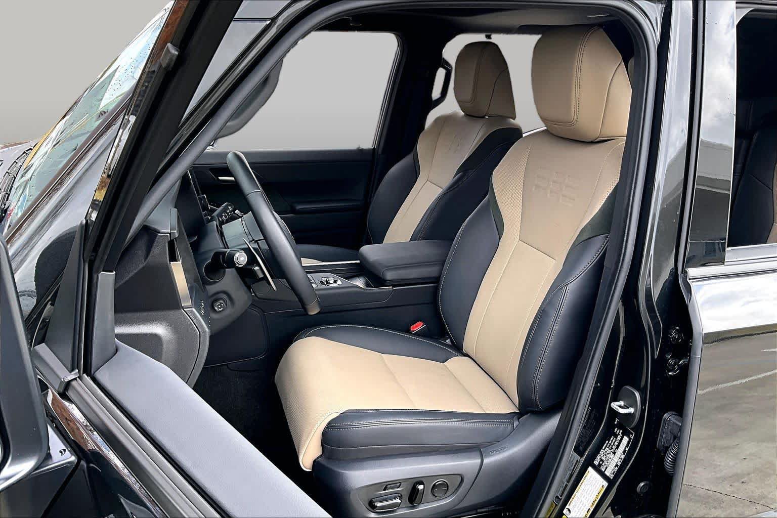 Used 2024 Lexus GX 550 AWD/4WD image 10