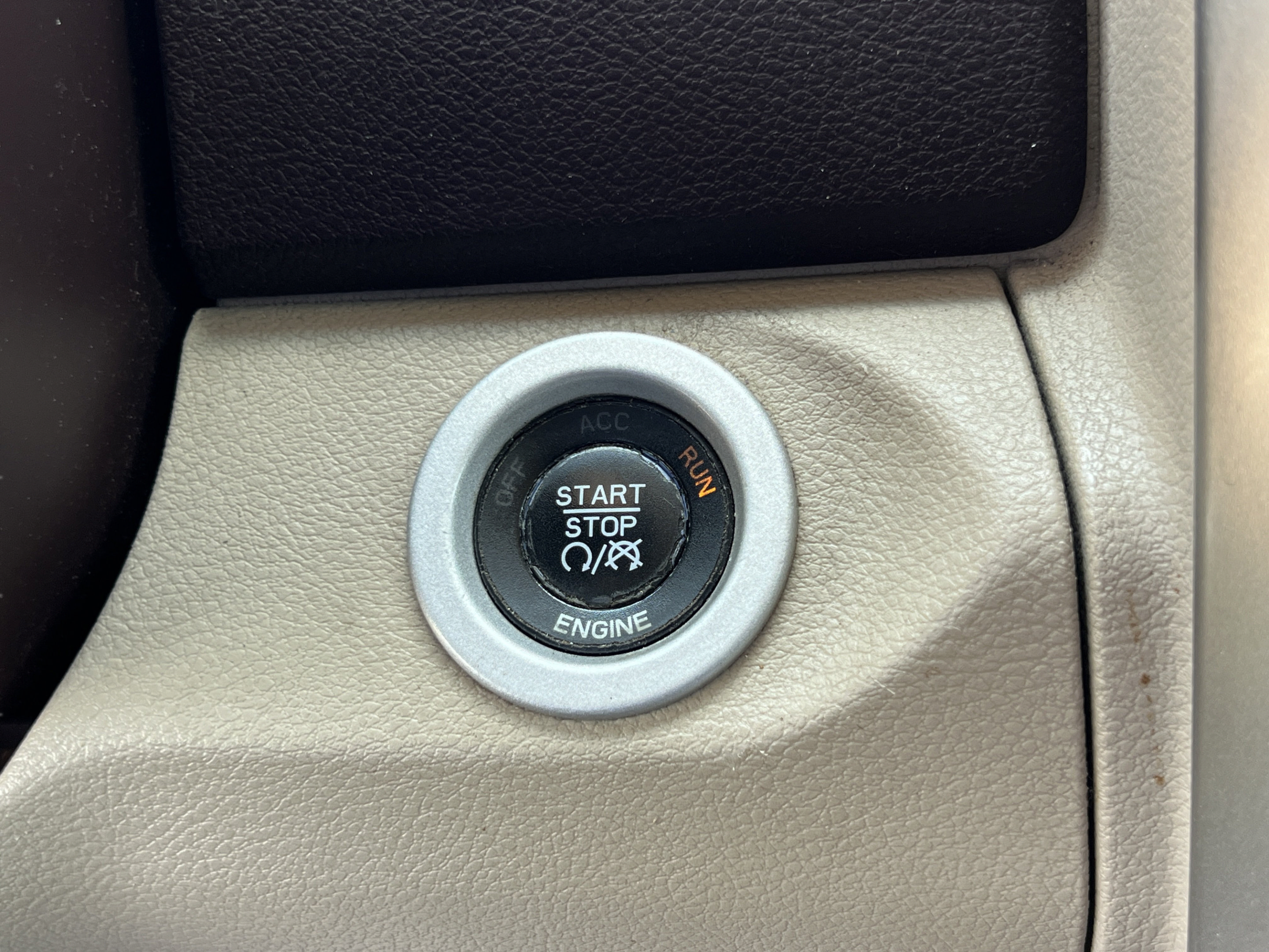 Used 2016 RAM 1500 Laramie w/ Convenience Group RWD image 19
