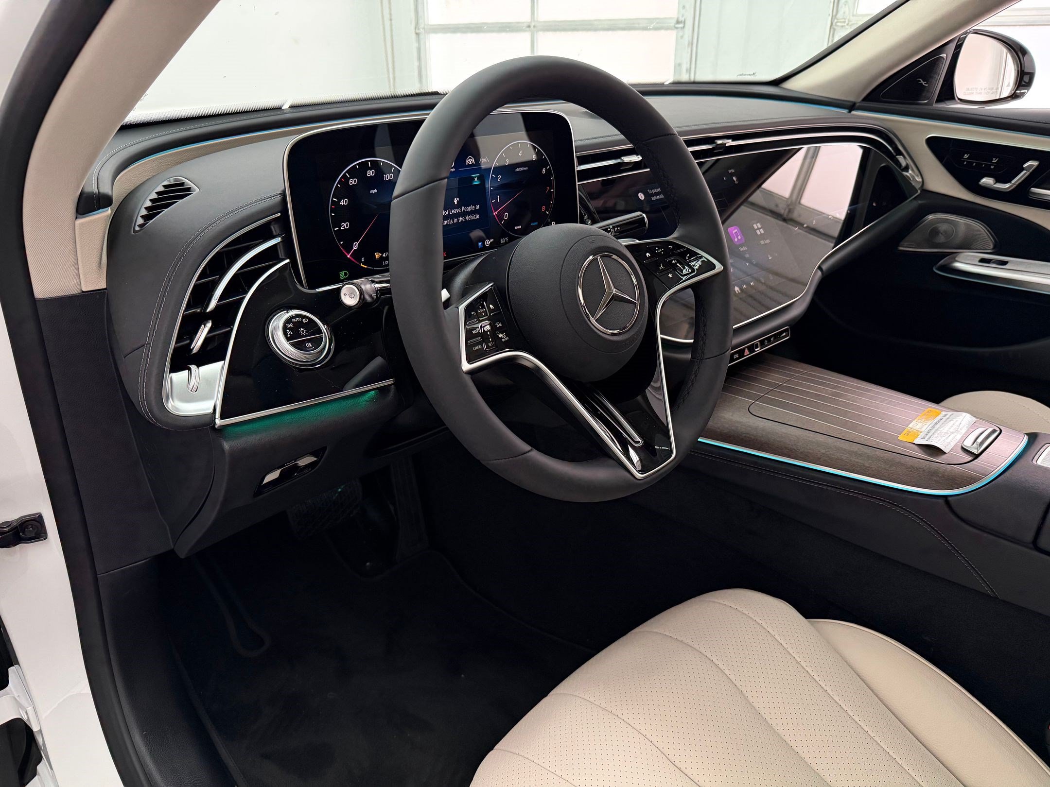 New 2027 Mercedes-Benz E 450 4MATIC Sedan image 4