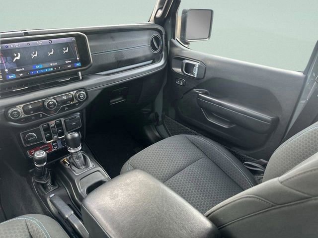 Used 2024 Jeep Wrangler Unlimited Rubicon 4xe image 28