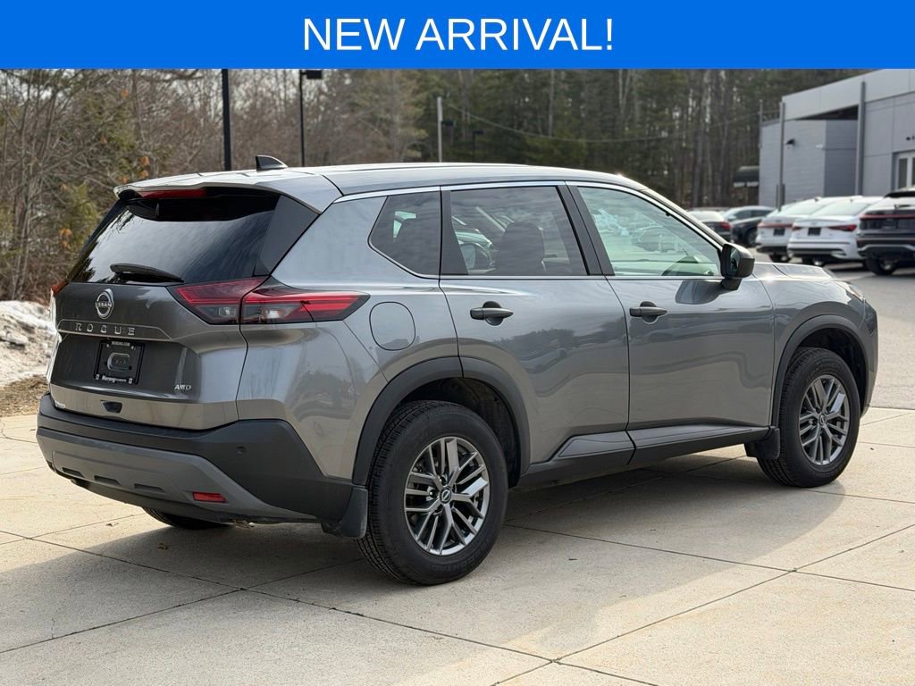 Used 2023 Nissan Rogue S image 8