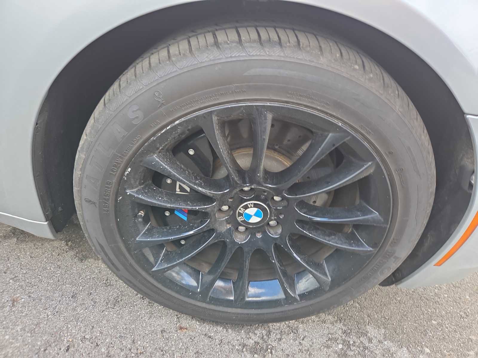 Used 2014 BMW 750Li xDrive image 2