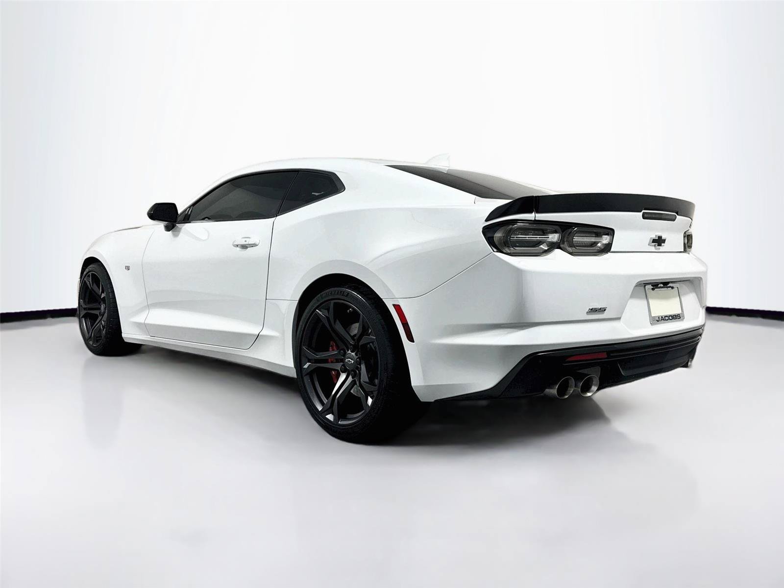 Used 2023 Chevrolet Camaro SS RWD image 3