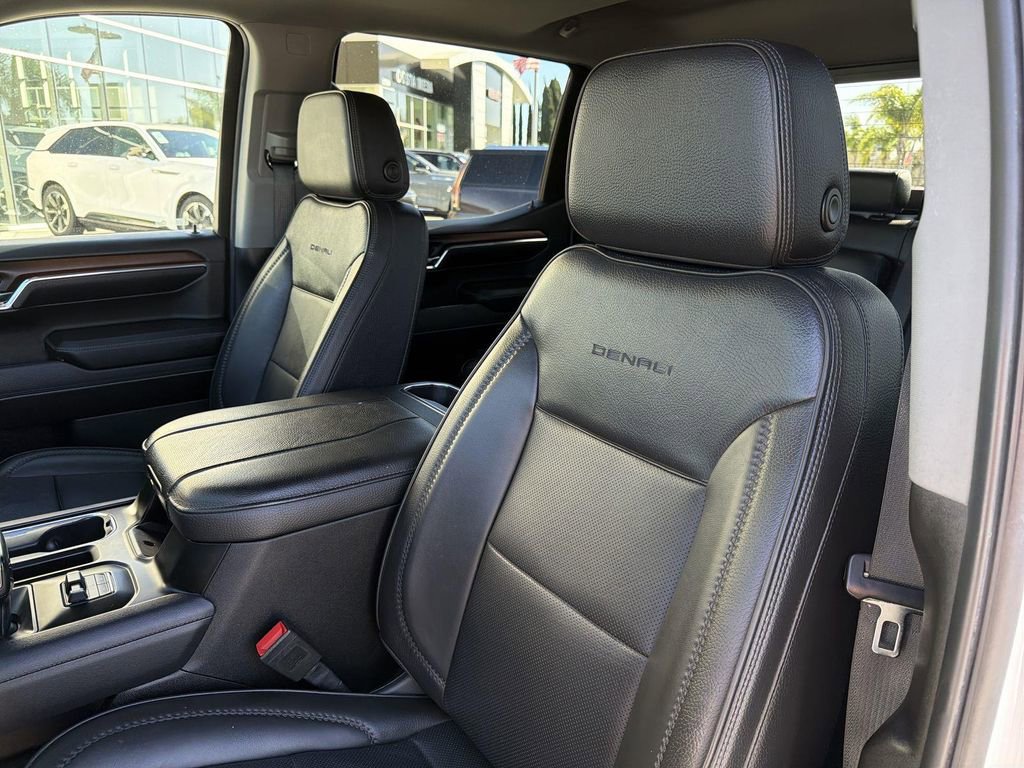 Used 2024 GMC Sierra 1500 Denali w/ Denali Reserve Package image 25