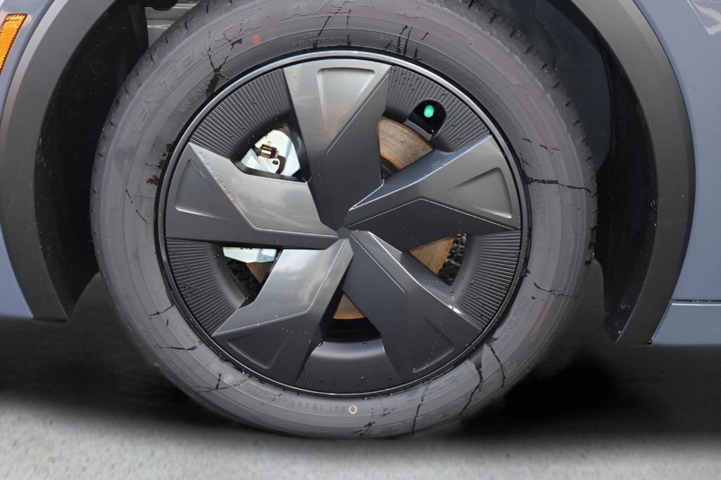 New 2026 Toyota Prius Plug-In Hybrid image 11