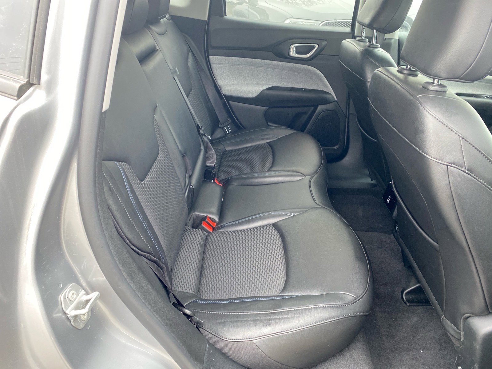 Used 2022 Jeep Compass Latitude w/ Convenience Group image 26