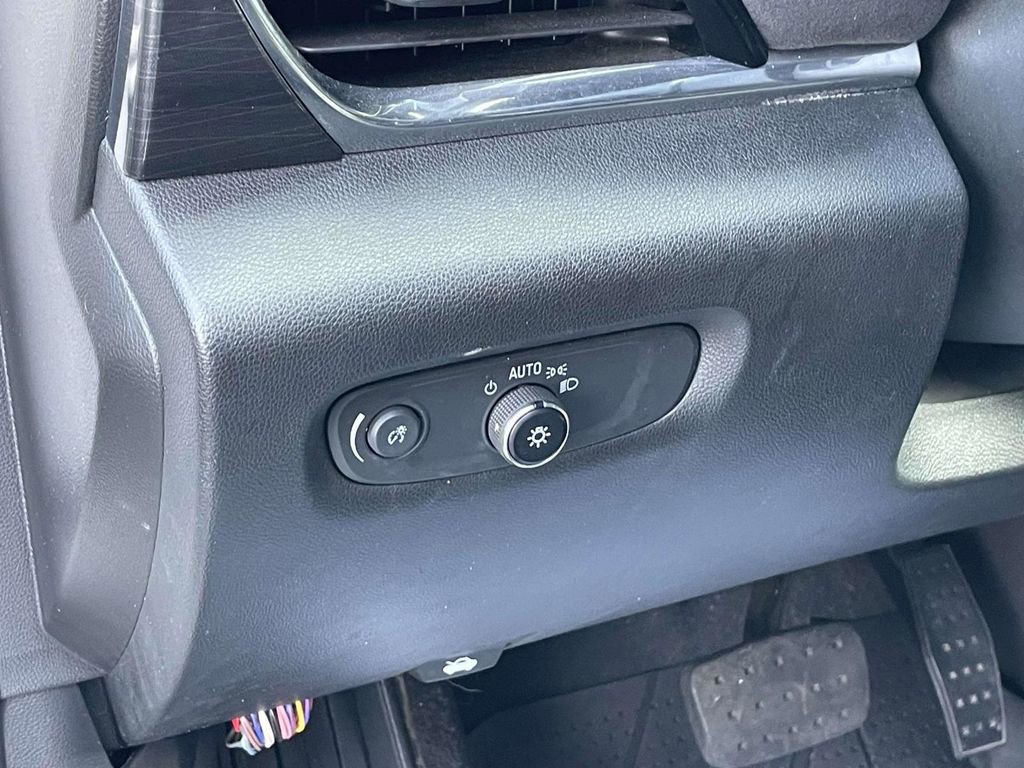 Used 2022 Chevrolet Traverse High Country w/ LPO, Floor Liner Package image 27