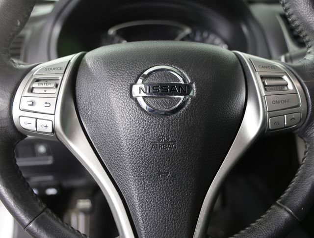 Used 2017 Nissan Altima 2.5 SV w/ Convenience Package image 7