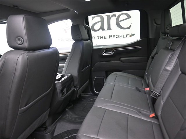 New 2026 Chevrolet Silverado 1500 RST w/ Dark Appearance Package image 9