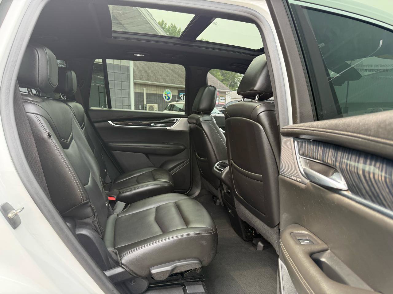 Used 2021 Cadillac XT6 Premium Luxury FWD image 12