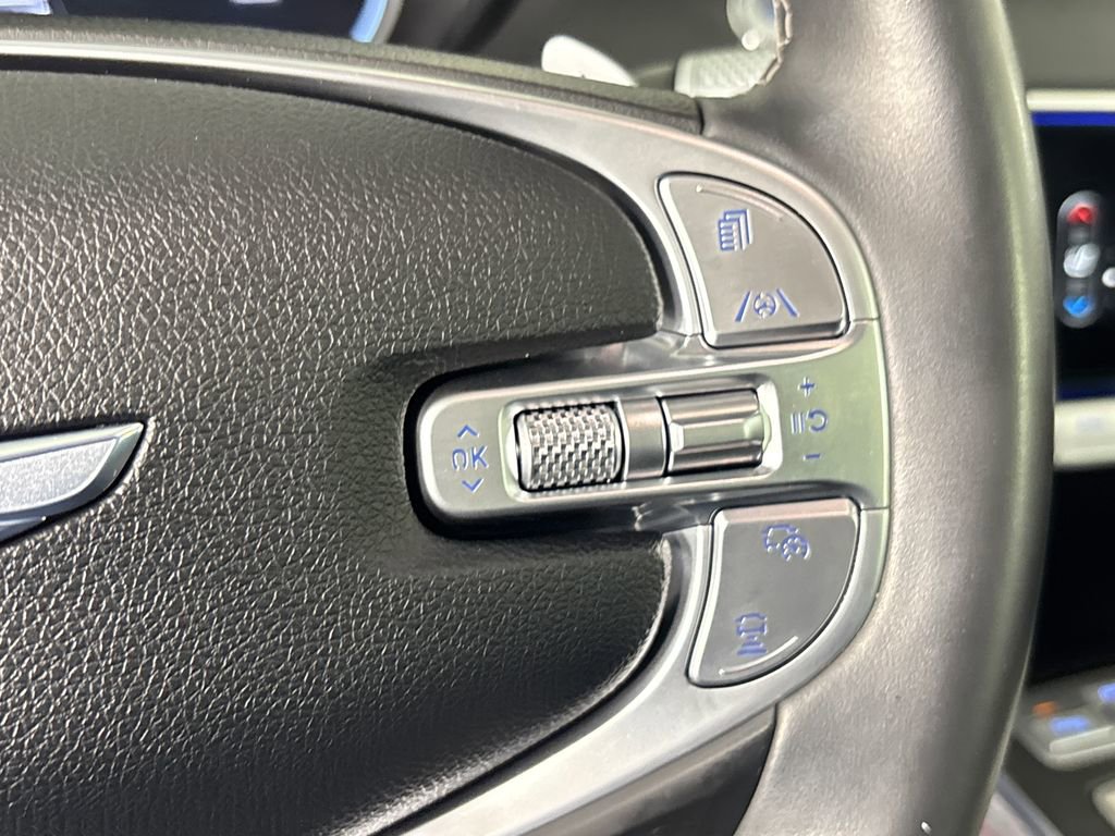 Used 2023 Genesis GV70 2.5T w/ Advanced Package AWD/4WD image 16