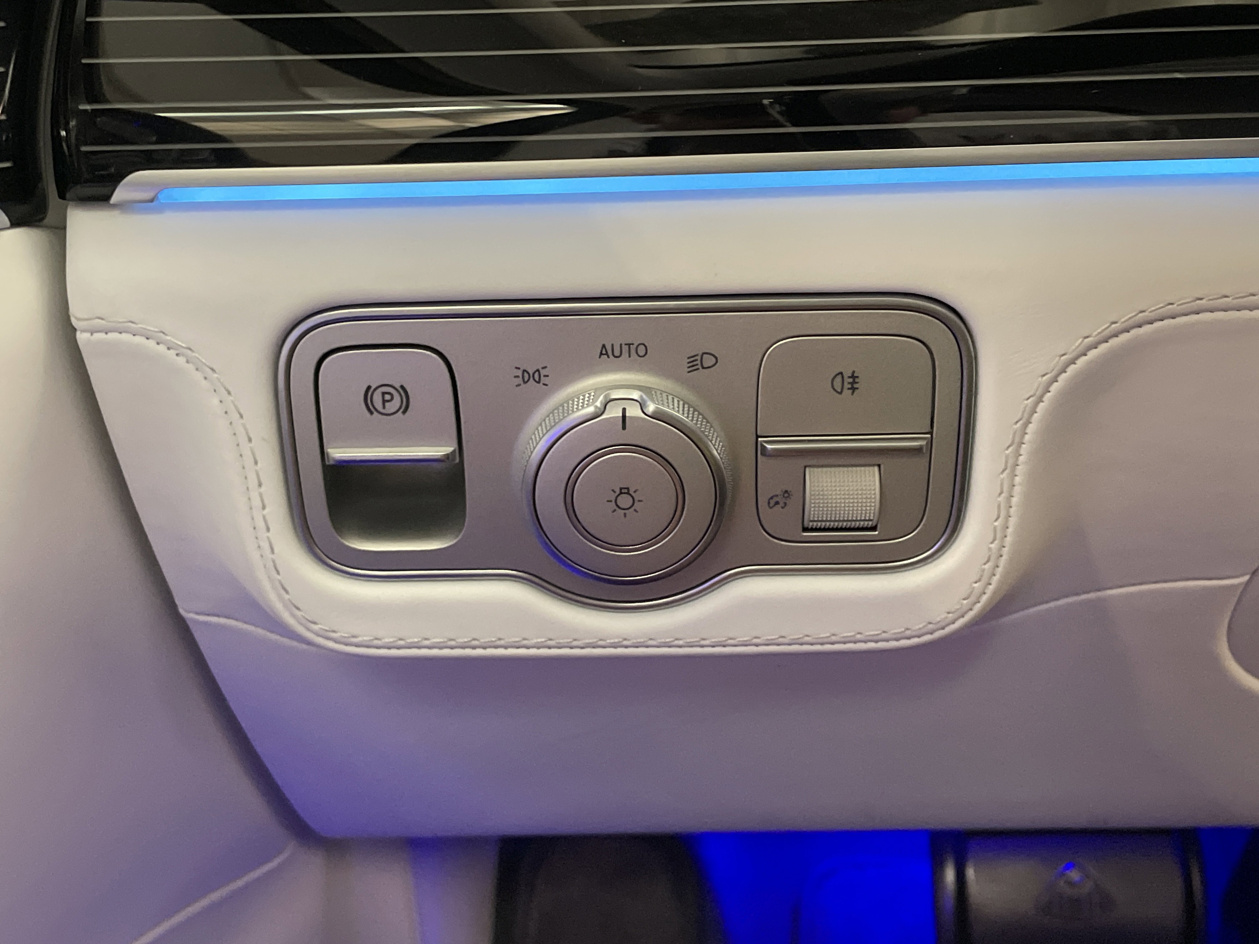 Certified 2025 Mercedes-Benz Maybach GLS 600 4MATIC image 23