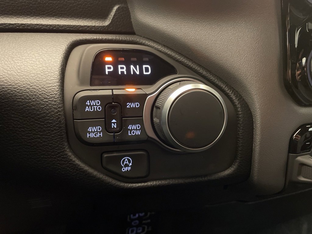 New 2026 RAM 1500 4x4 Crew Cab image 12