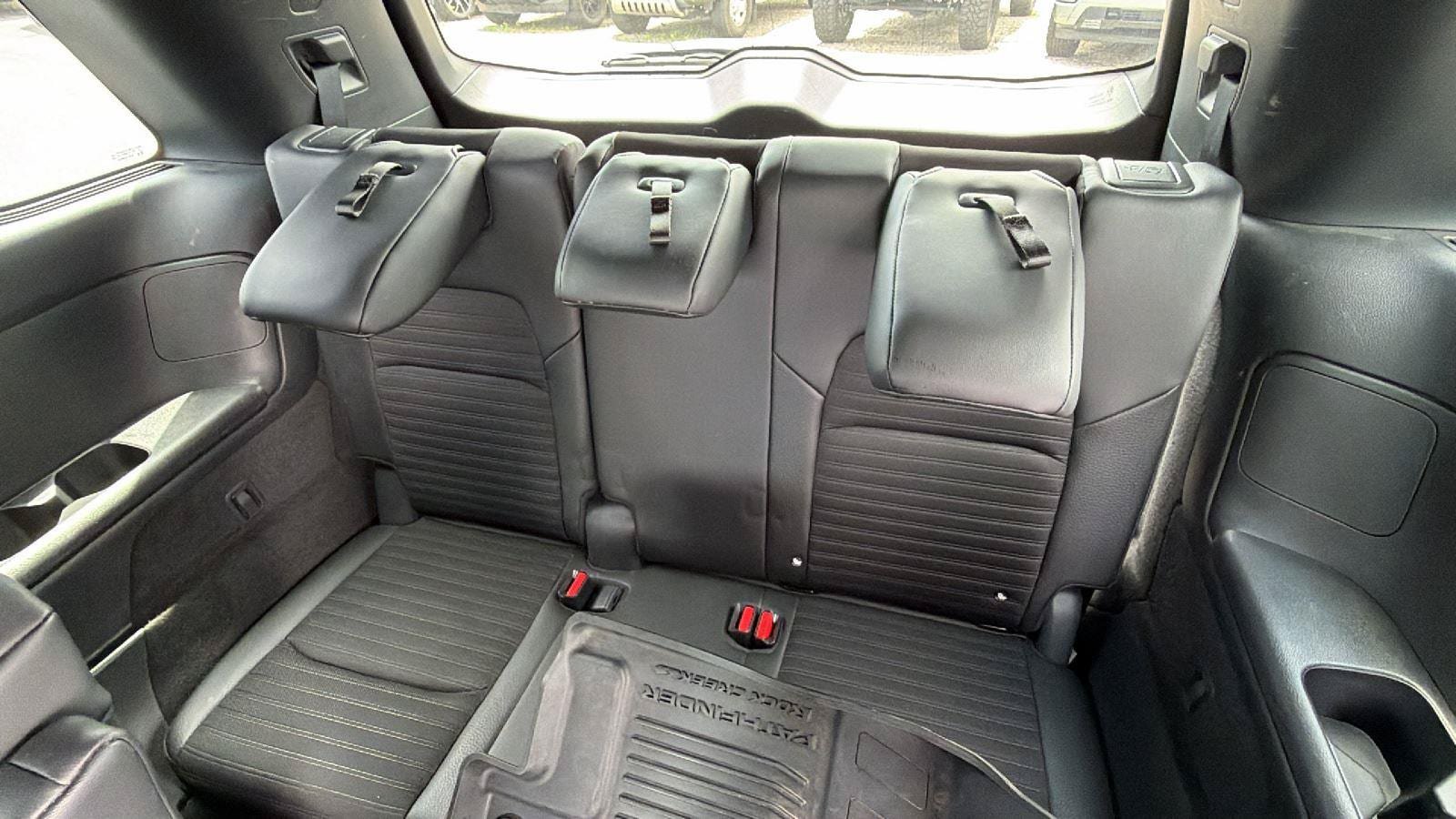 Used 2024 Nissan Pathfinder Rock Creek AWD/4WD image 21