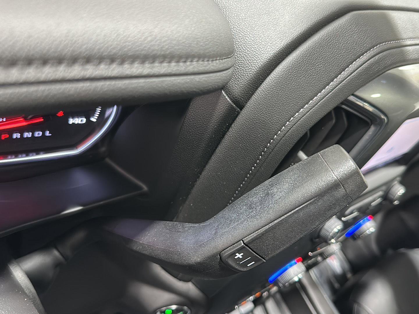 Used 2021 Chevrolet Silverado 1500 LTZ w/ LTZ Premium Package image 17